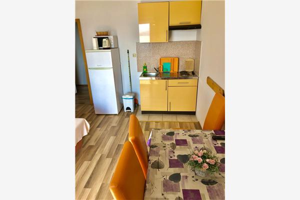 Apartment A6, for 4 persons