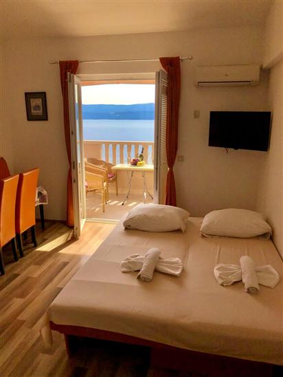 Apartment A6, for 4 persons