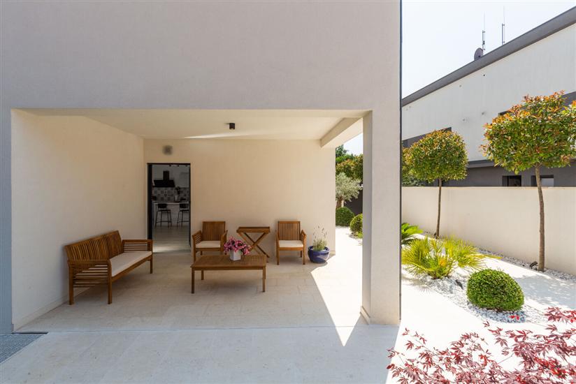 Vila Ventana with terrace and BBQ