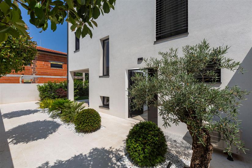 Vila Ventana with terrace and BBQ