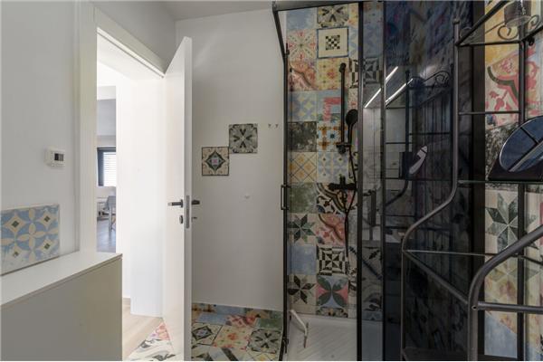 Hiša K1, na 8 osebe