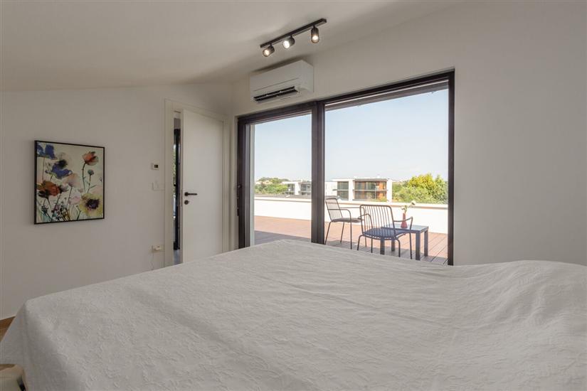 Hiša K1, na 8 osebe