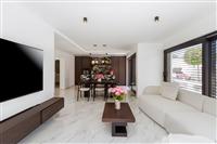 Hiša K1, na 8 osebe