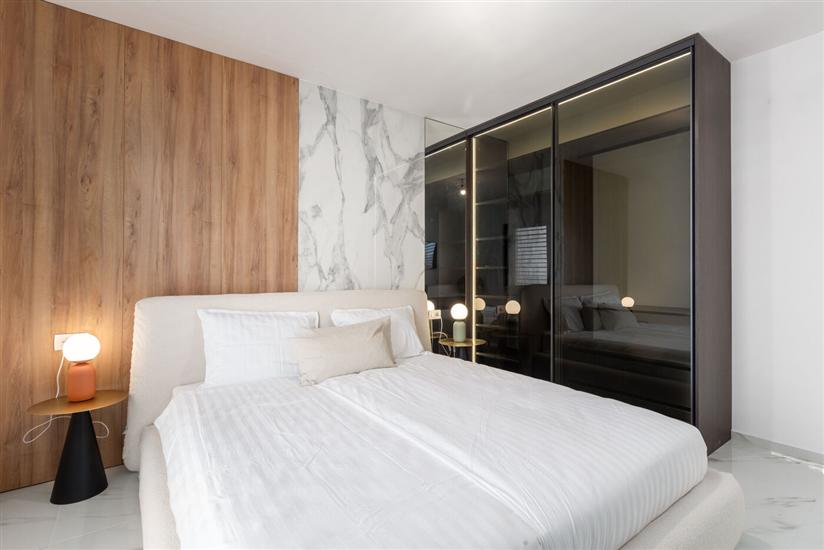 Hiša K1, na 8 osebe