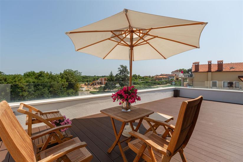 Hiša K1, na 8 osebe