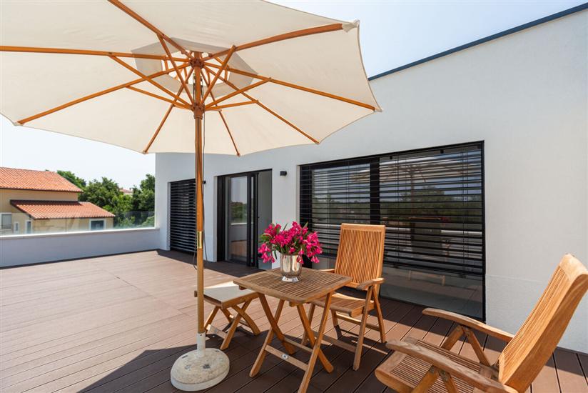 Hiša K1, na 8 osebe