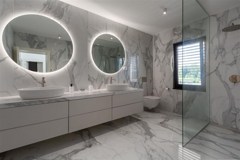 Hiša K1, na 8 osebe