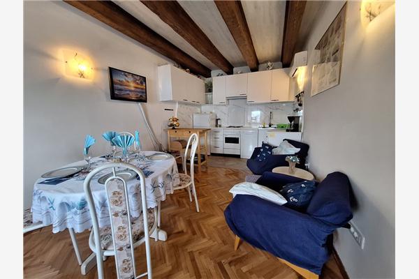 Apartment A1, for 5 persons