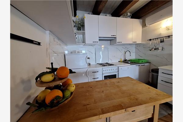 Apartment A1, for 5 persons