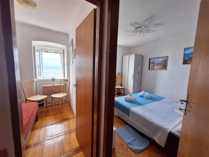 Apartment A1, for 5 persons