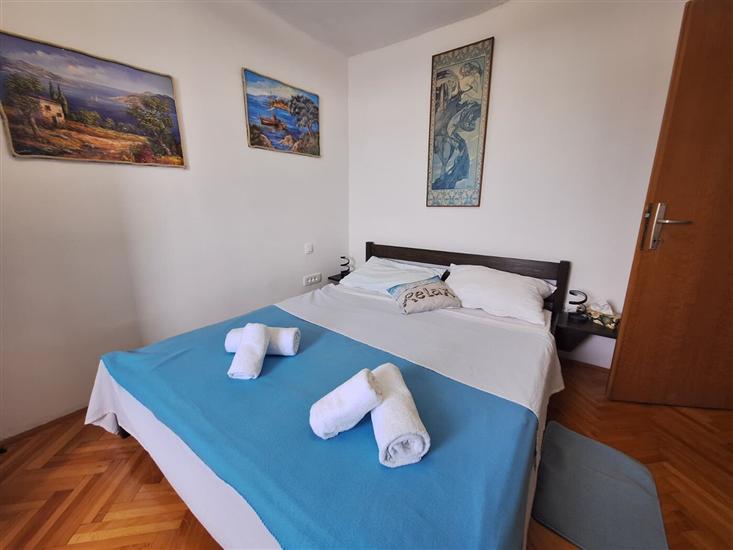 Apartment A1, for 5 persons