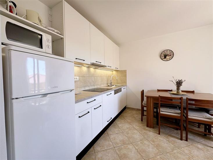 Apartman A4, na 6 osebe