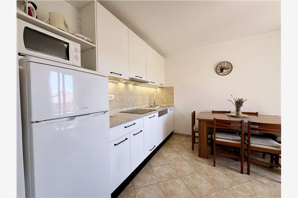 Apartman A4, na 6 osebe