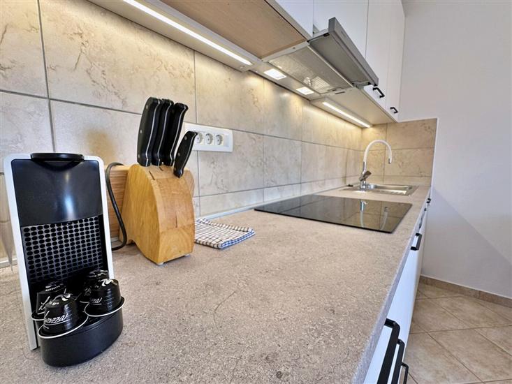 Apartman A4, na 6 osebe