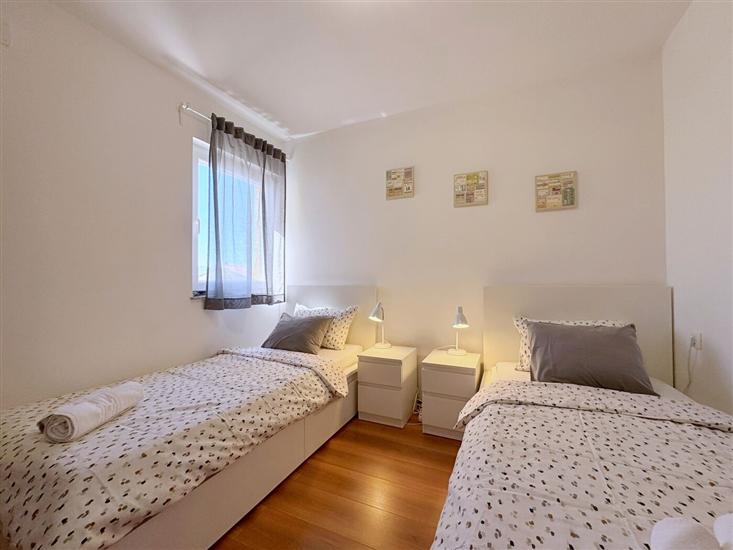 Apartman A4, na 6 osebe