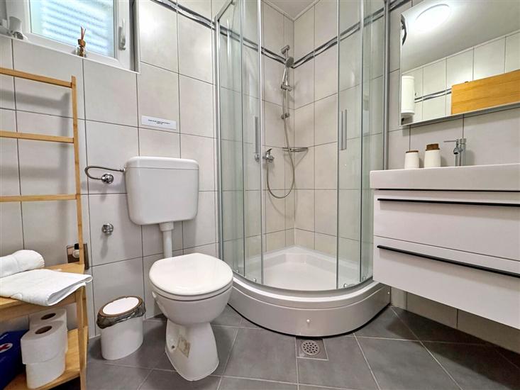 Apartman A4, na 6 osebe