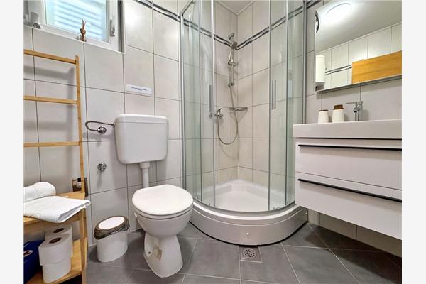 Apartman A4, na 6 osebe