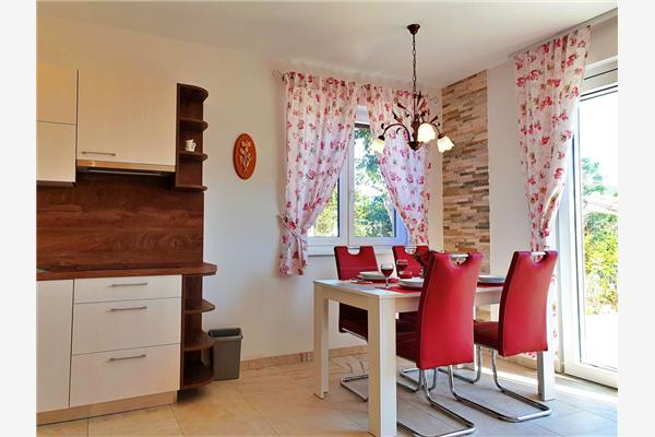 Apartment A4, for 4 persons