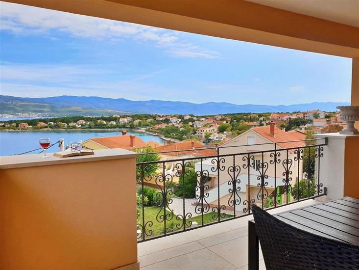 Apartment A5, for 4 persons