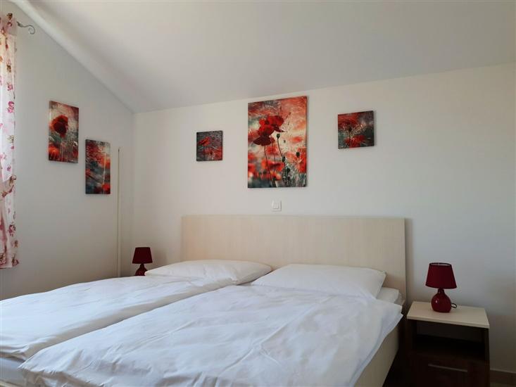 Apartment A5, for 4 persons
