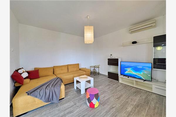 Apartment A1, for 6 persons