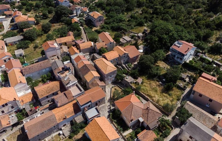 House Veli Iž oldtown