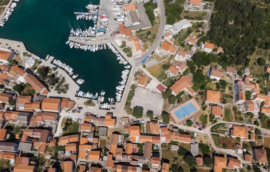 Hiša Veli Iž oldtown