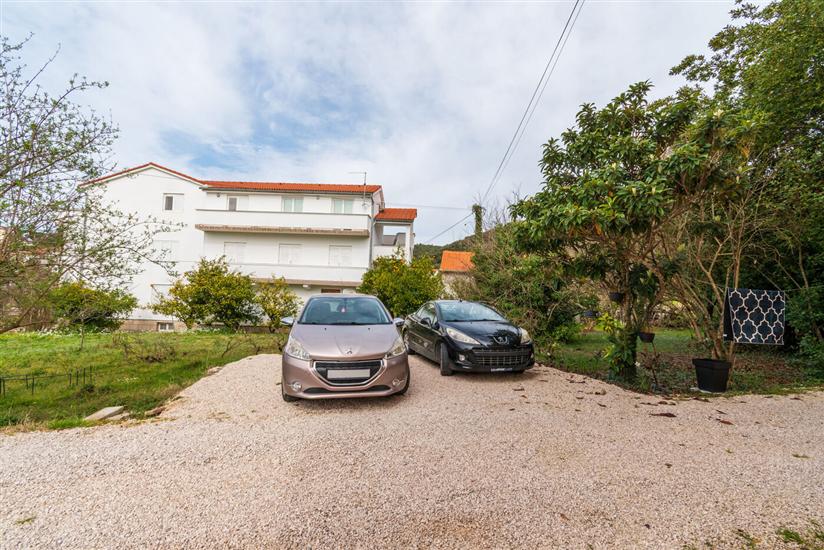 Apartment Near the sea