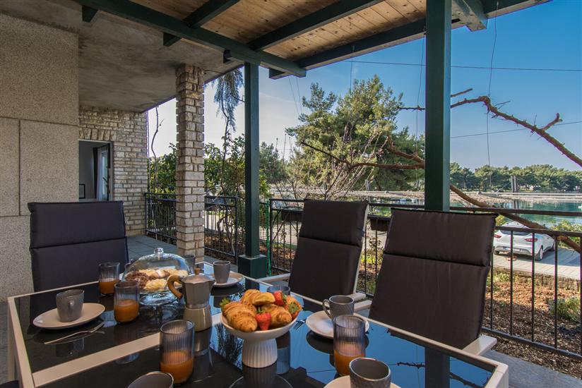 Apartment A1, for 4 persons