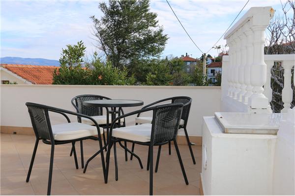 Apartment A1, for 8 persons
