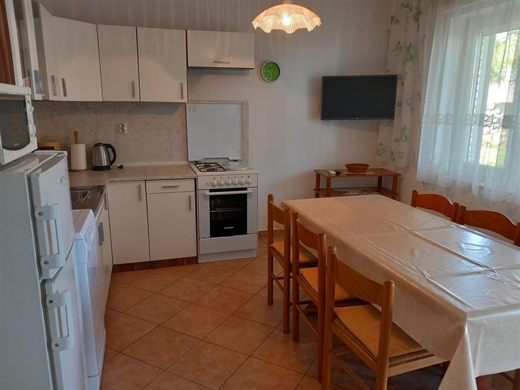 Apartment A1, for 6 persons