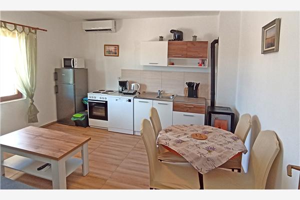 Hiša K1, na 6 osebe