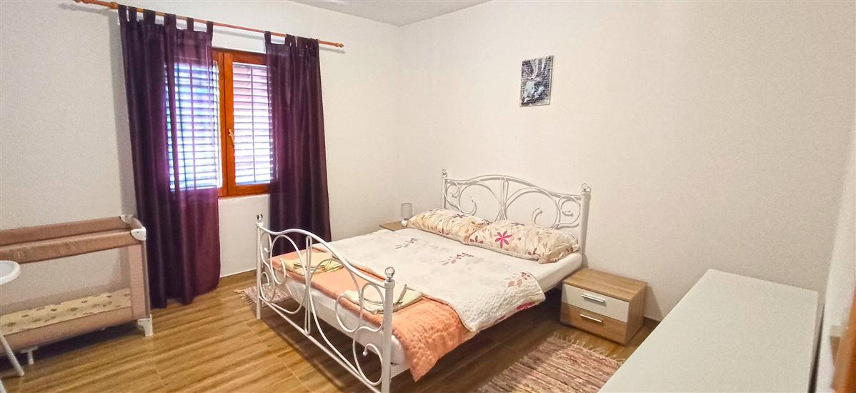 Hiša K1, na 6 osebe