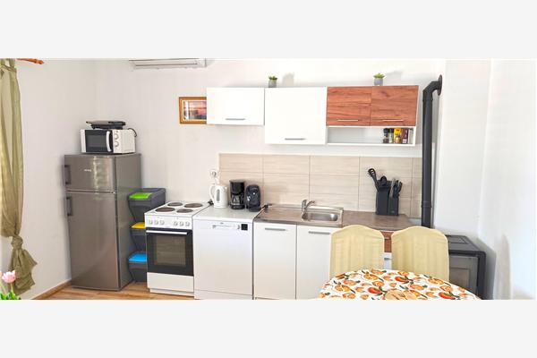 Hiša K1, na 6 osebe