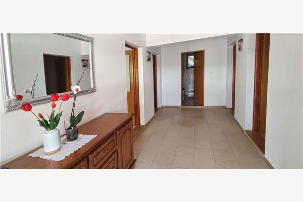 Hiša K1, na 6 osebe