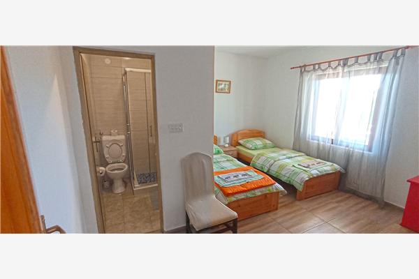 Hiša K1, na 6 osebe