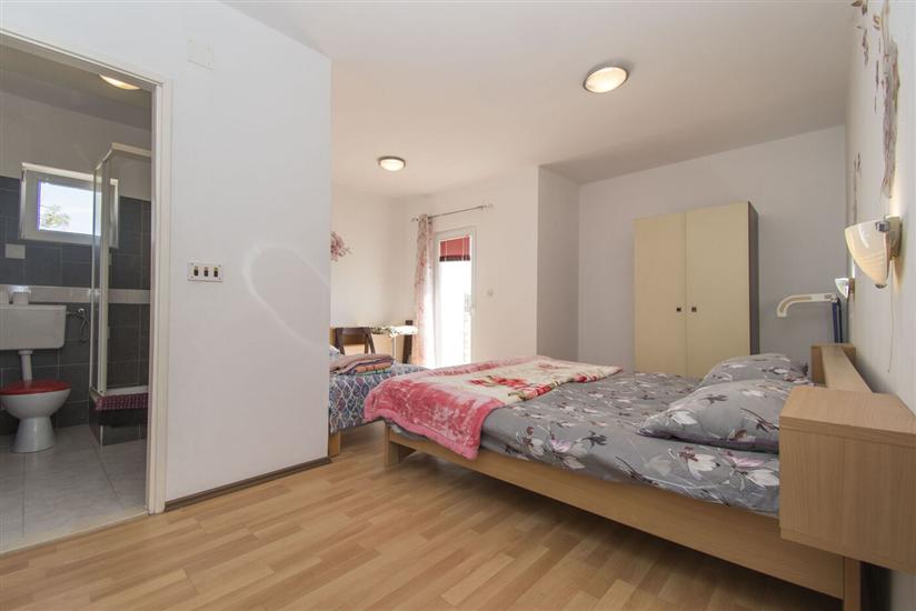 Apartment A2, for 3 persons