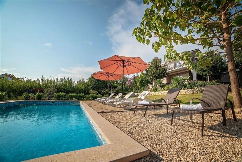 Villa Flower garden with pool