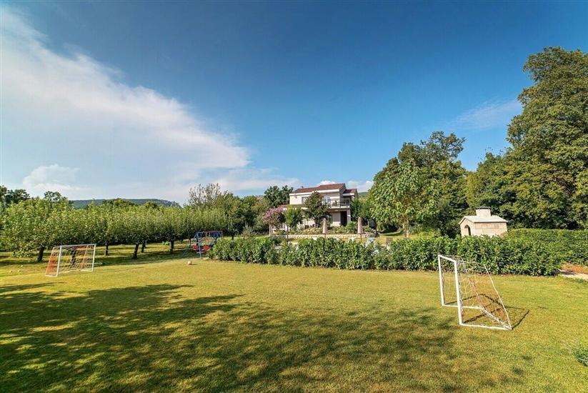 Villa Flower garden with pool