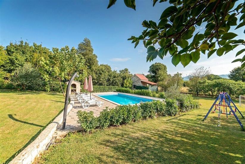 Villa Flower garden with pool