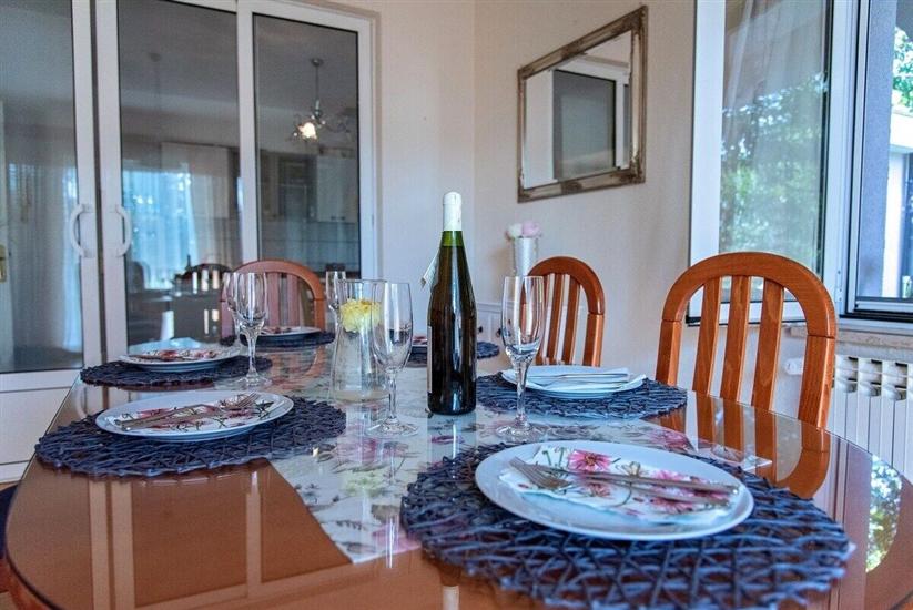 House K1, for 8 persons