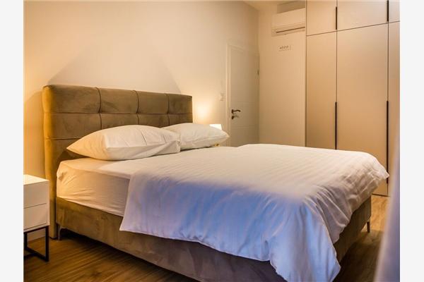 House K1, for 10 persons