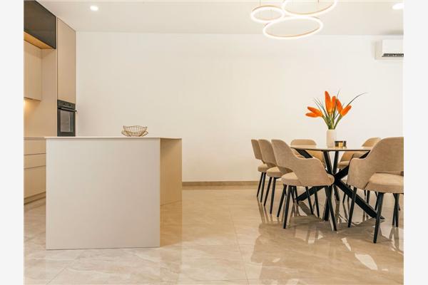 House K1, for 10 persons