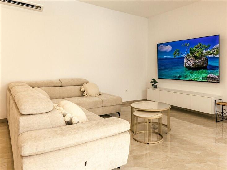 House K1, for 10 persons