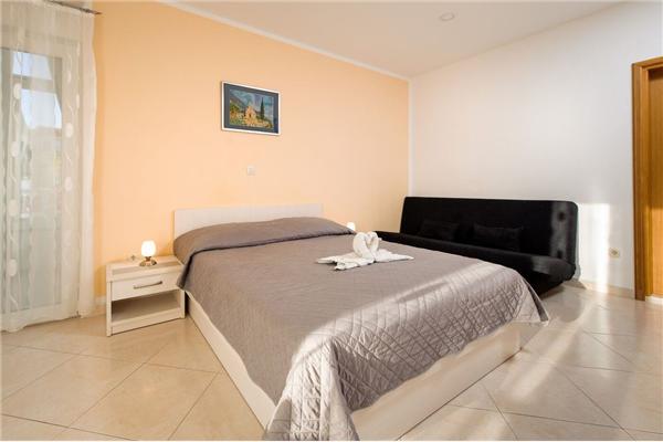 Apartment A1, for 3 persons