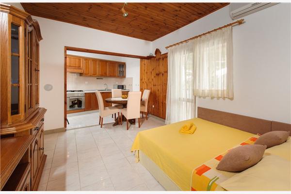 Apartment A2, for 4 persons