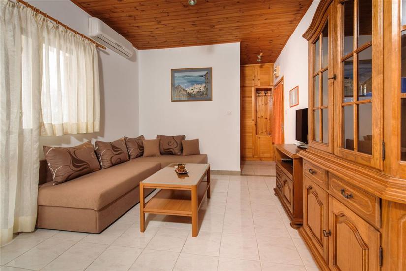 Apartment A2, for 4 persons