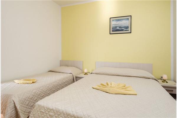 Apartment A4, for 4 persons