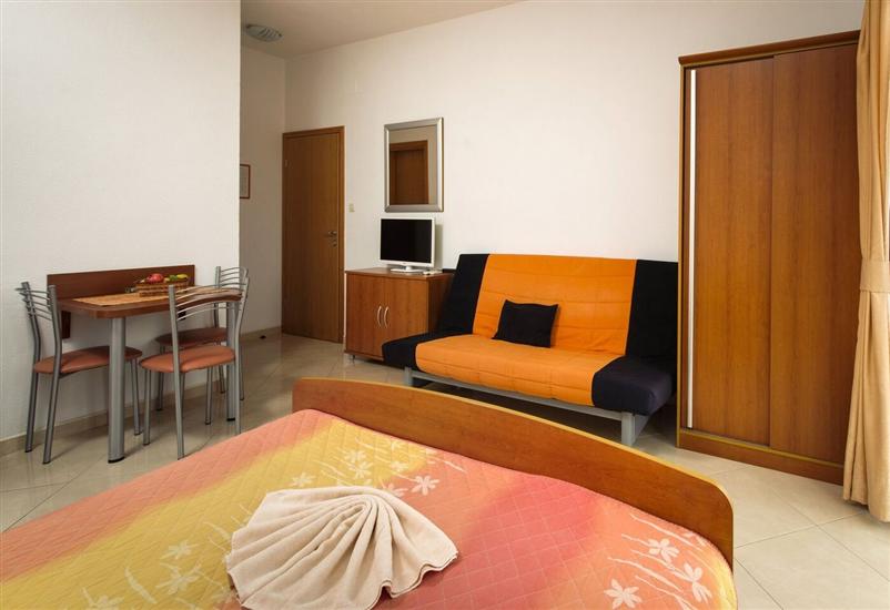 Apartment A6, for 3 persons