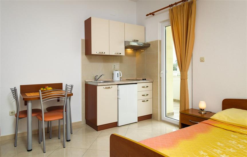 Apartment A7, for 3 persons